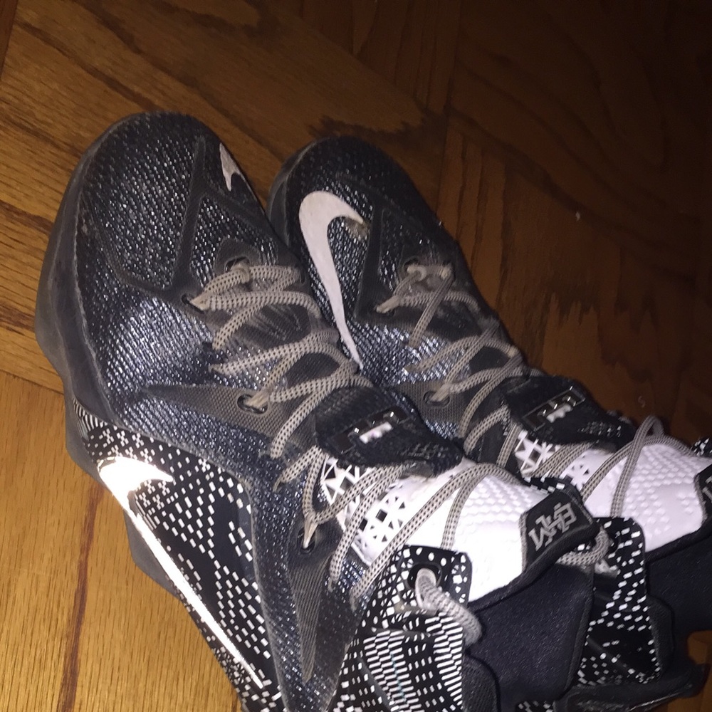 Lebron 12 bhm